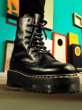 Dr martens botas bogota 2025